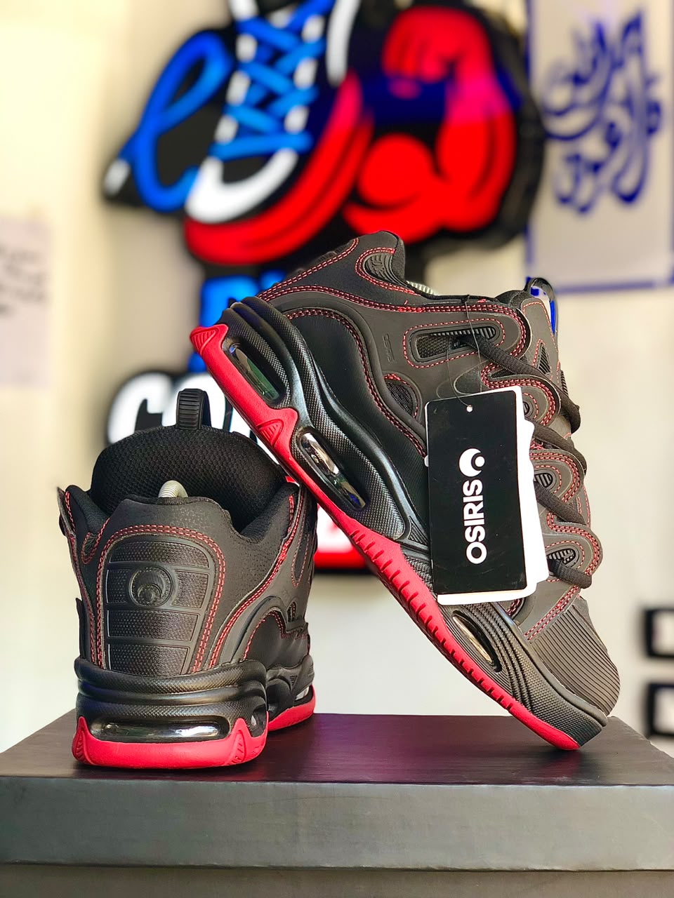 D3 2001 Black & Red