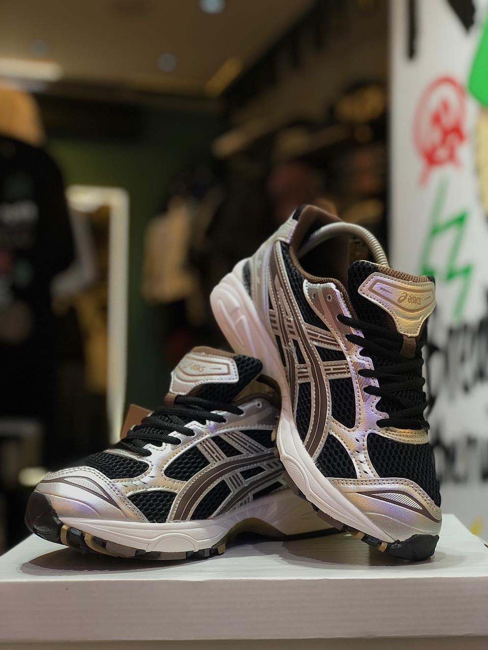 Asics Gel Black Silver Brown