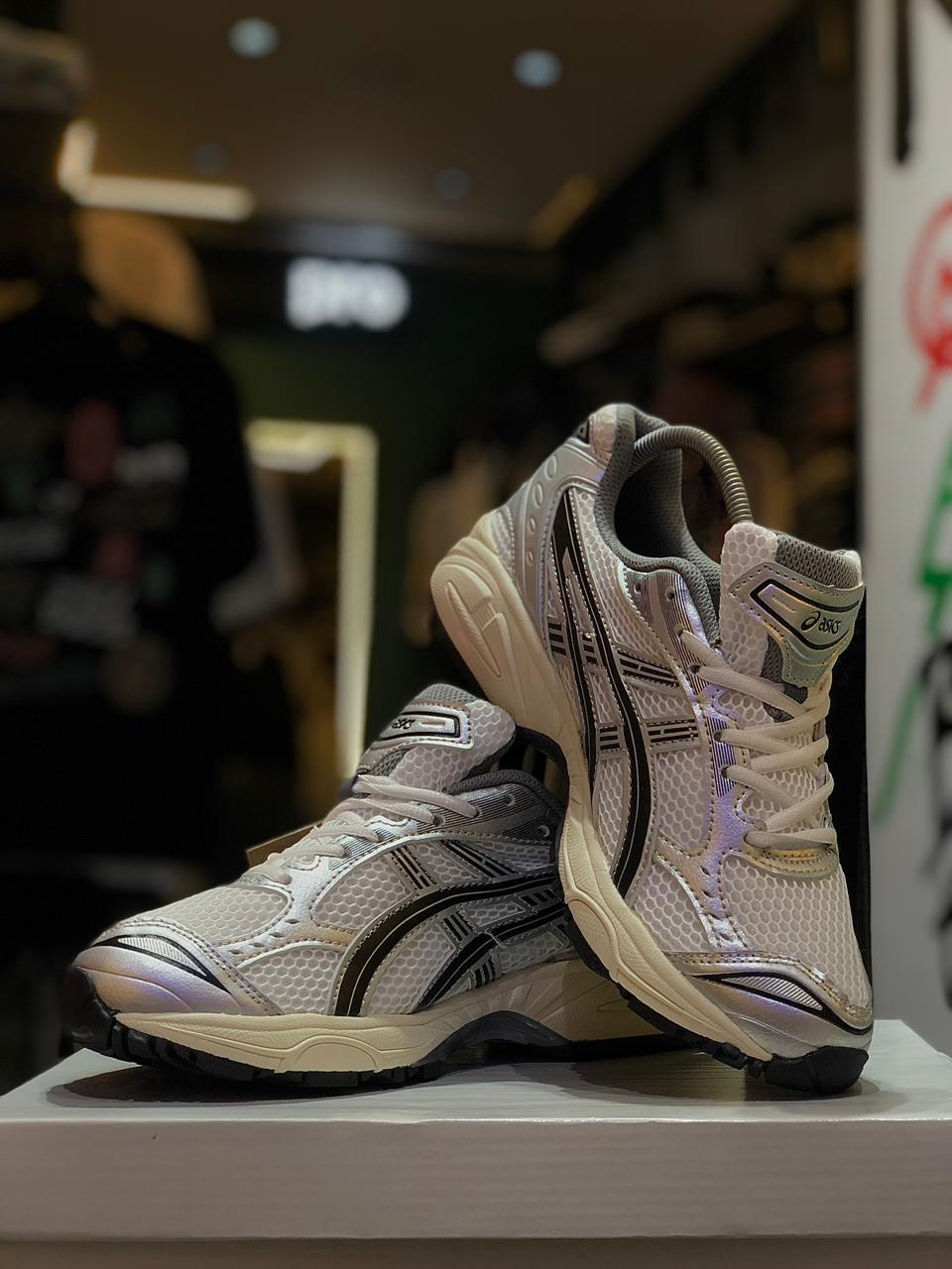 Asics Gel White Silver Black