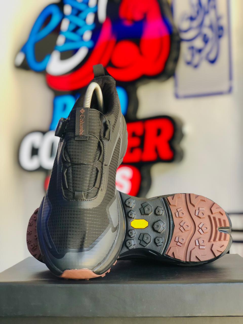 Columbia Black Brown Sole