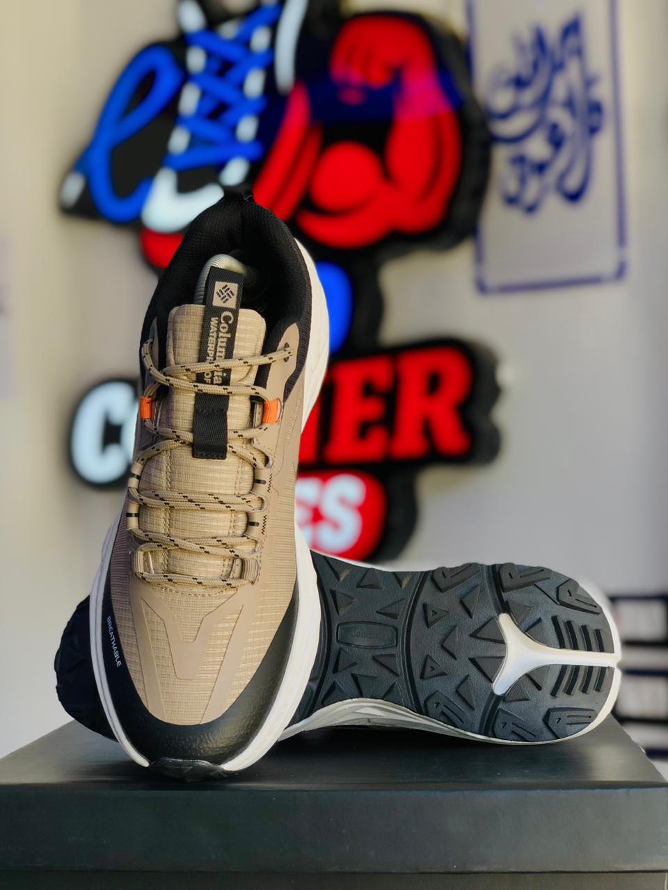 Columbia Brown Black
