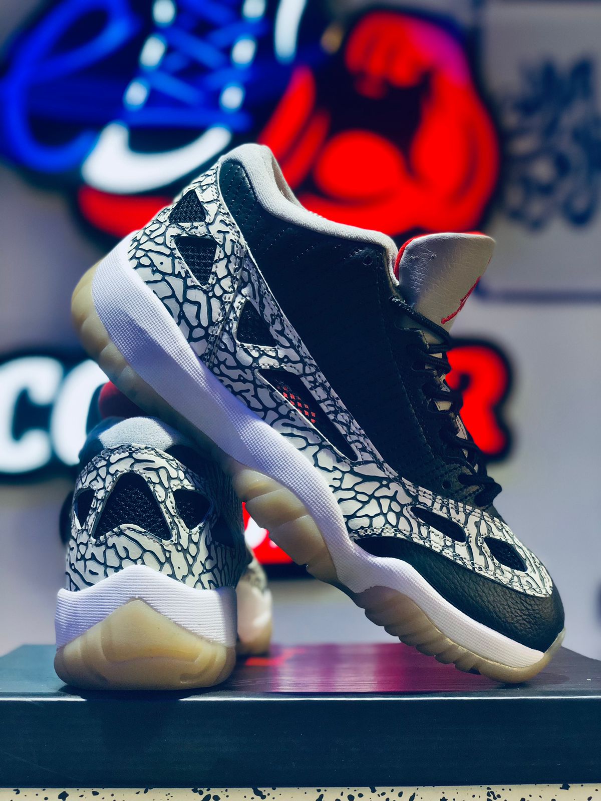 Jordan 11 Low ie