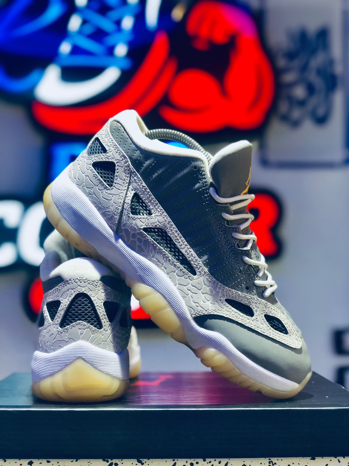 Jordan 11 Low ie