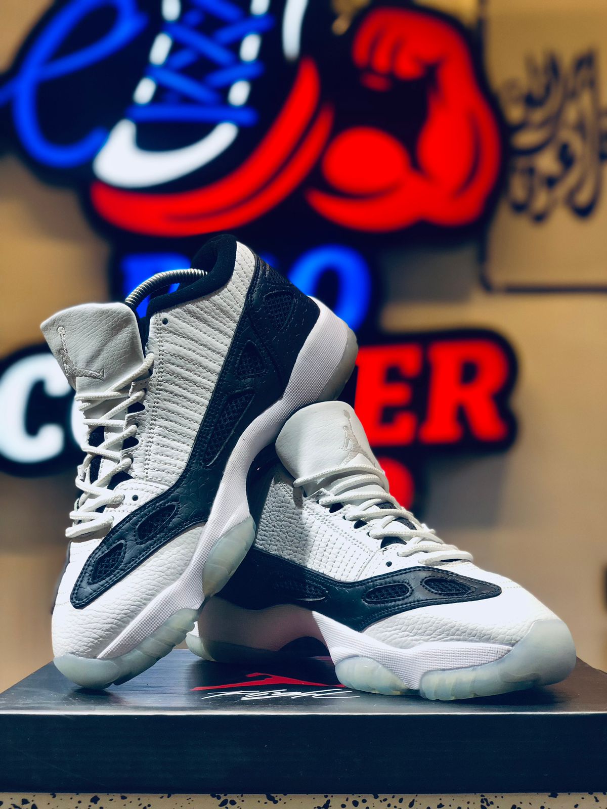 Jordan 11 Low ie
