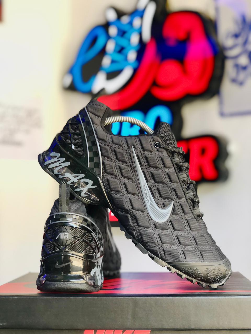 Nike Liquid Max