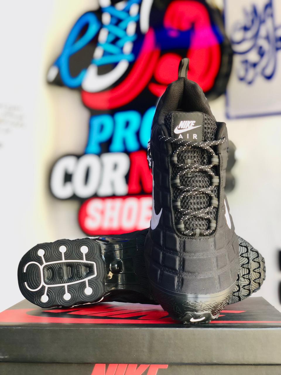 Nike Liquid Max