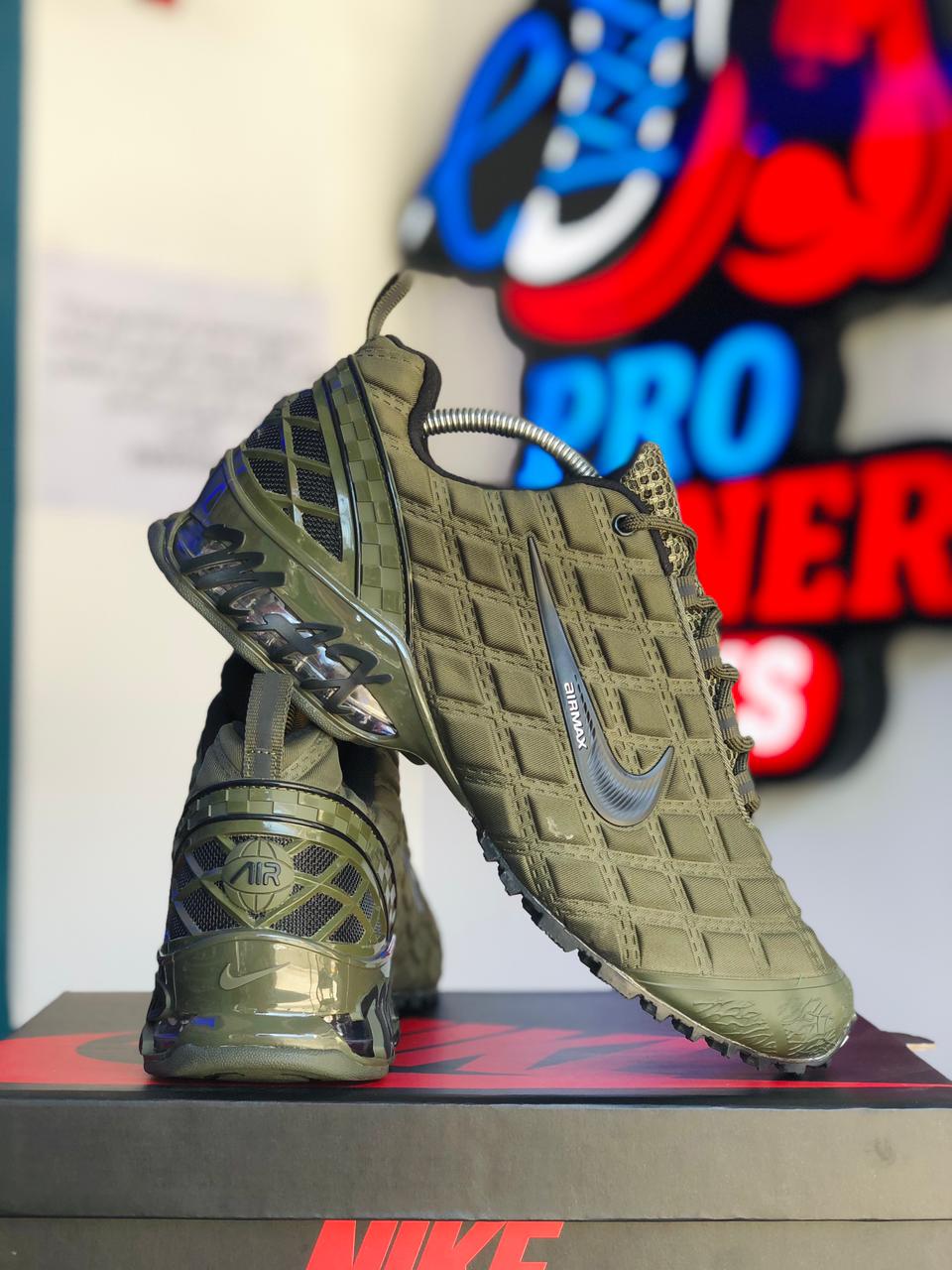 Nike Liquid Max