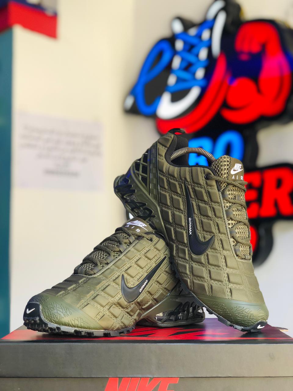 Nike Liquid Max