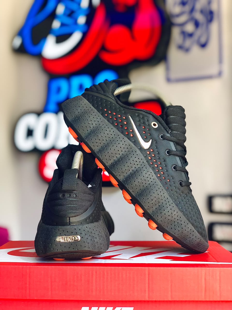 nike mind shoe black