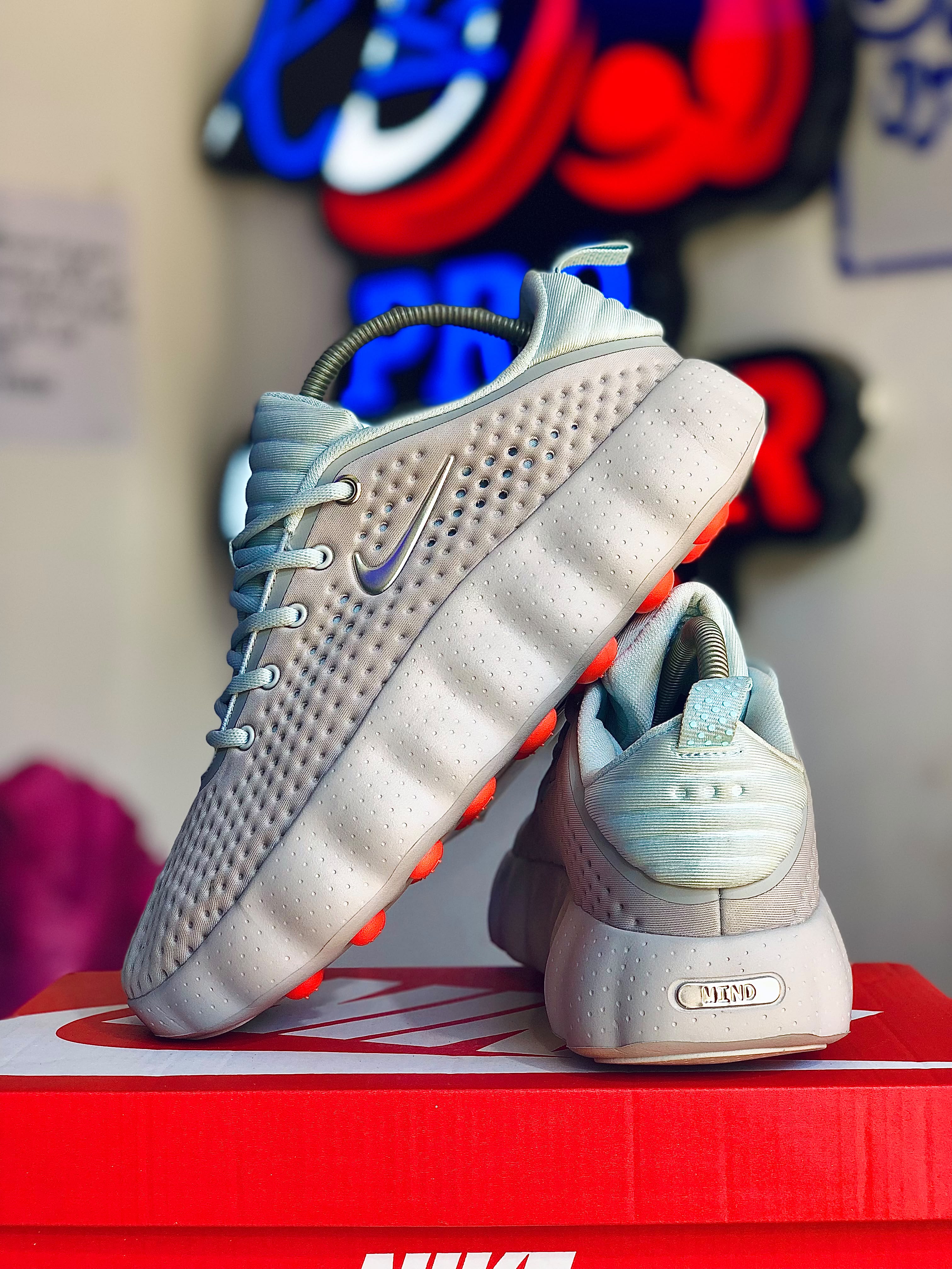 nike mind shoe grey