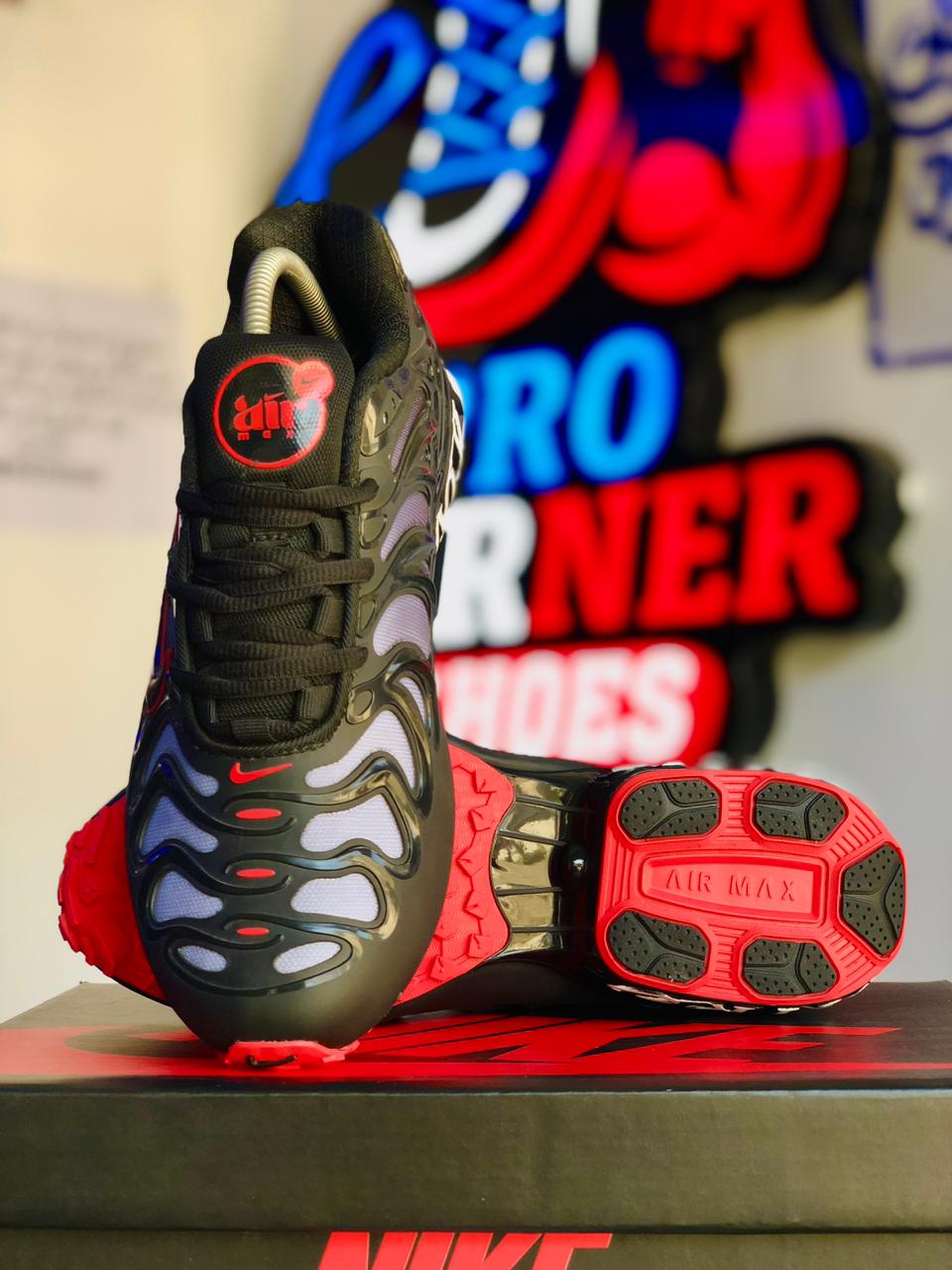 Nike Tn Drift Black White Red