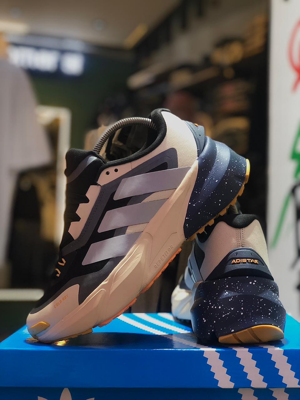 Adidas Adistar Beige Black