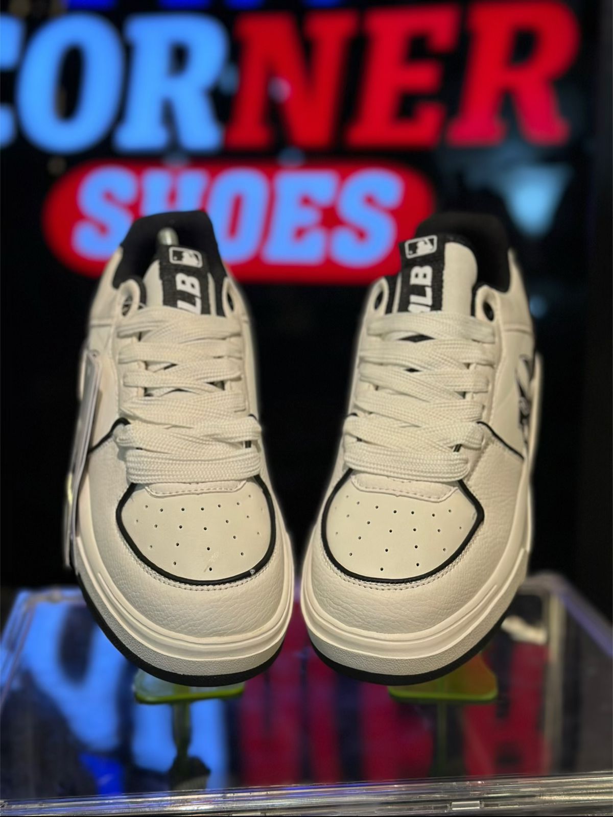 Amiri White