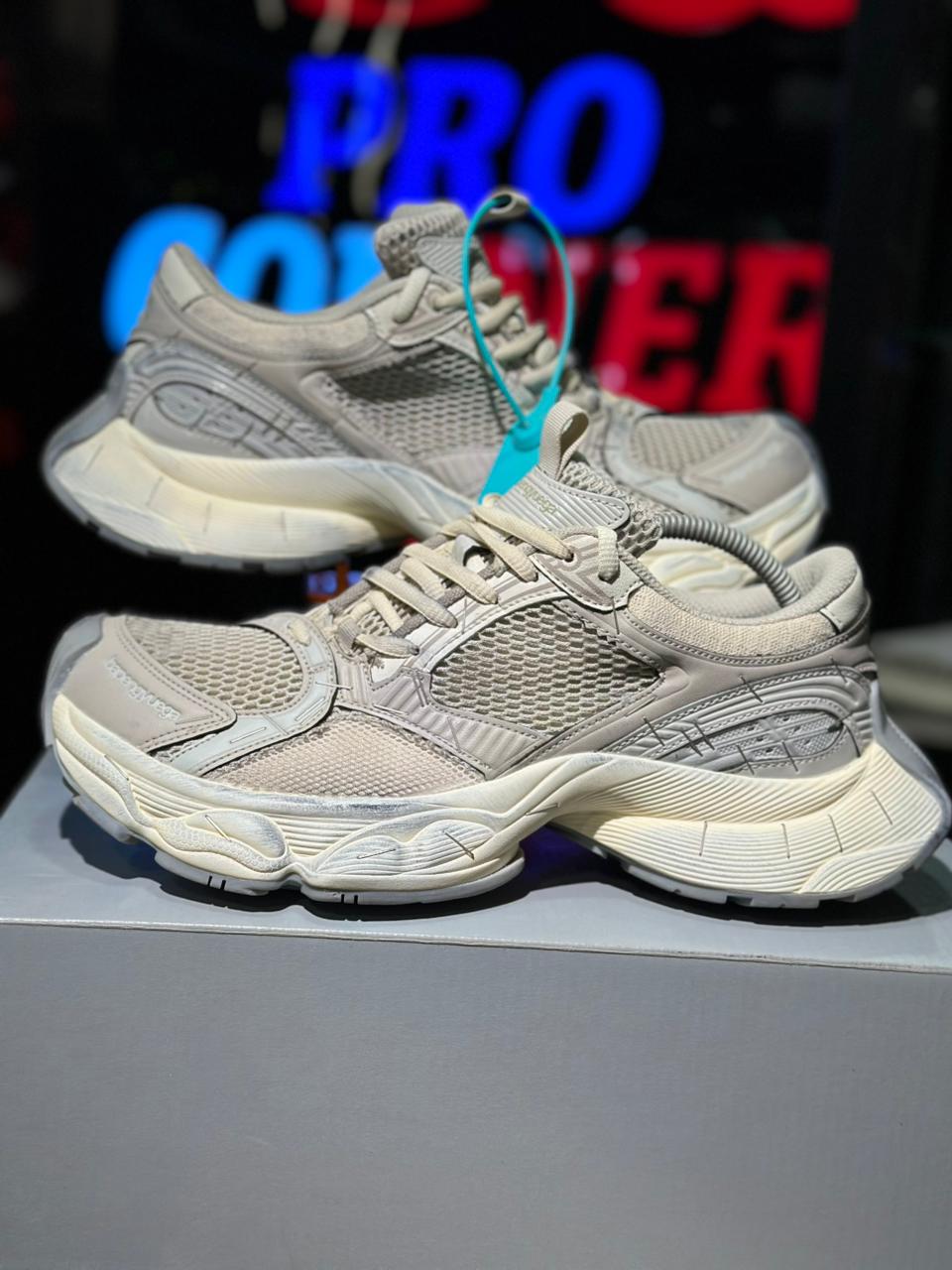 Balenciaga Beige