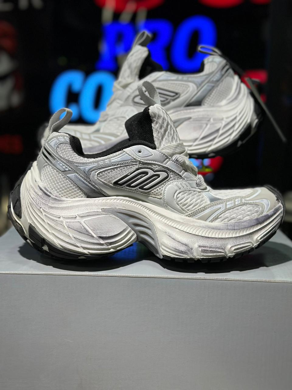 Balenciaga White 3