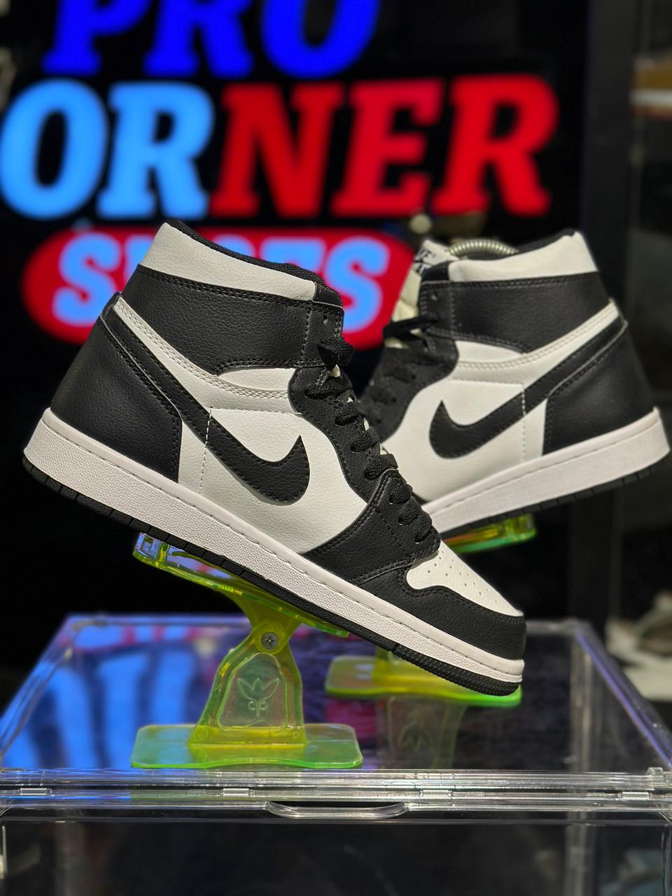 Jordan 1 Black White 3