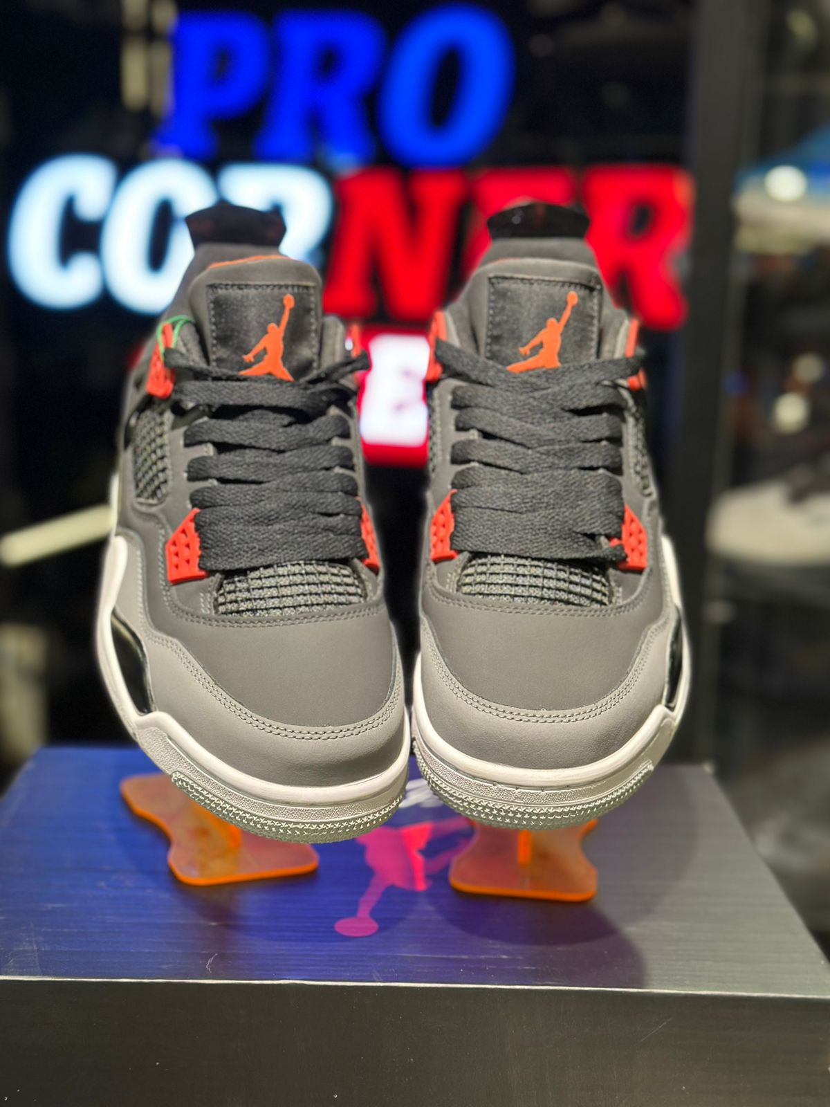 700 Grey Orange