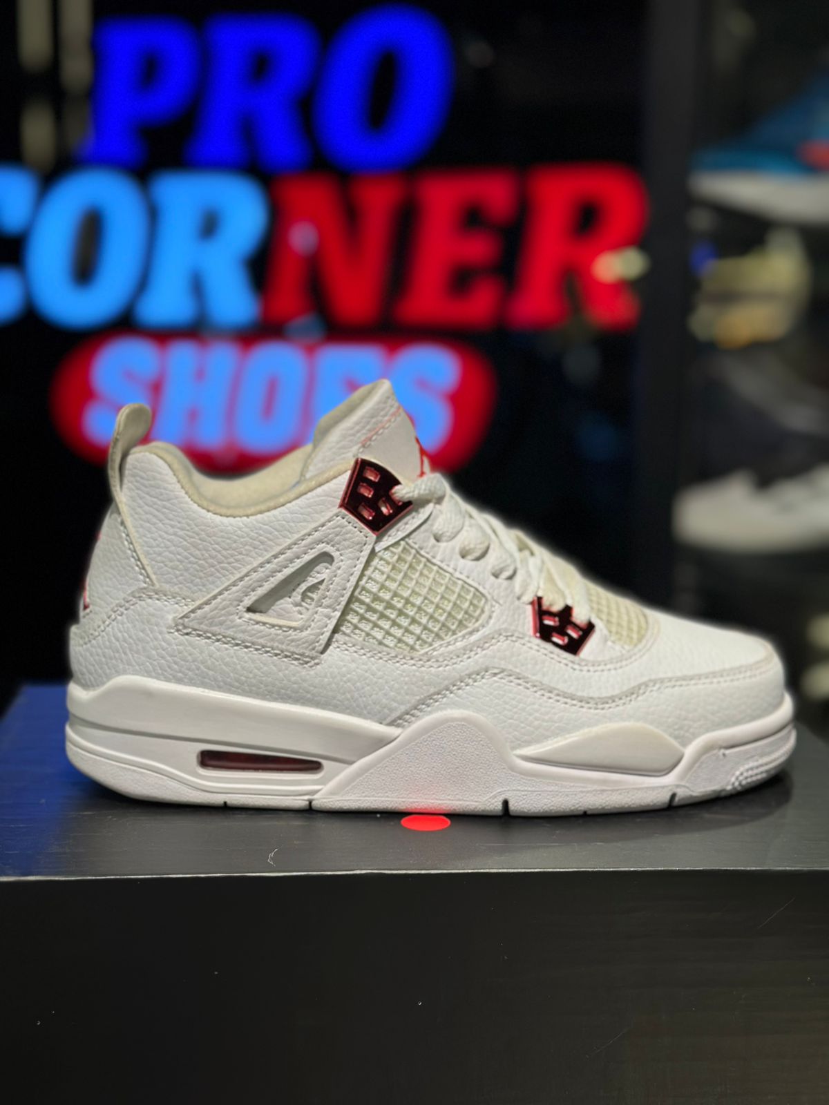 Jordan 4 White Red