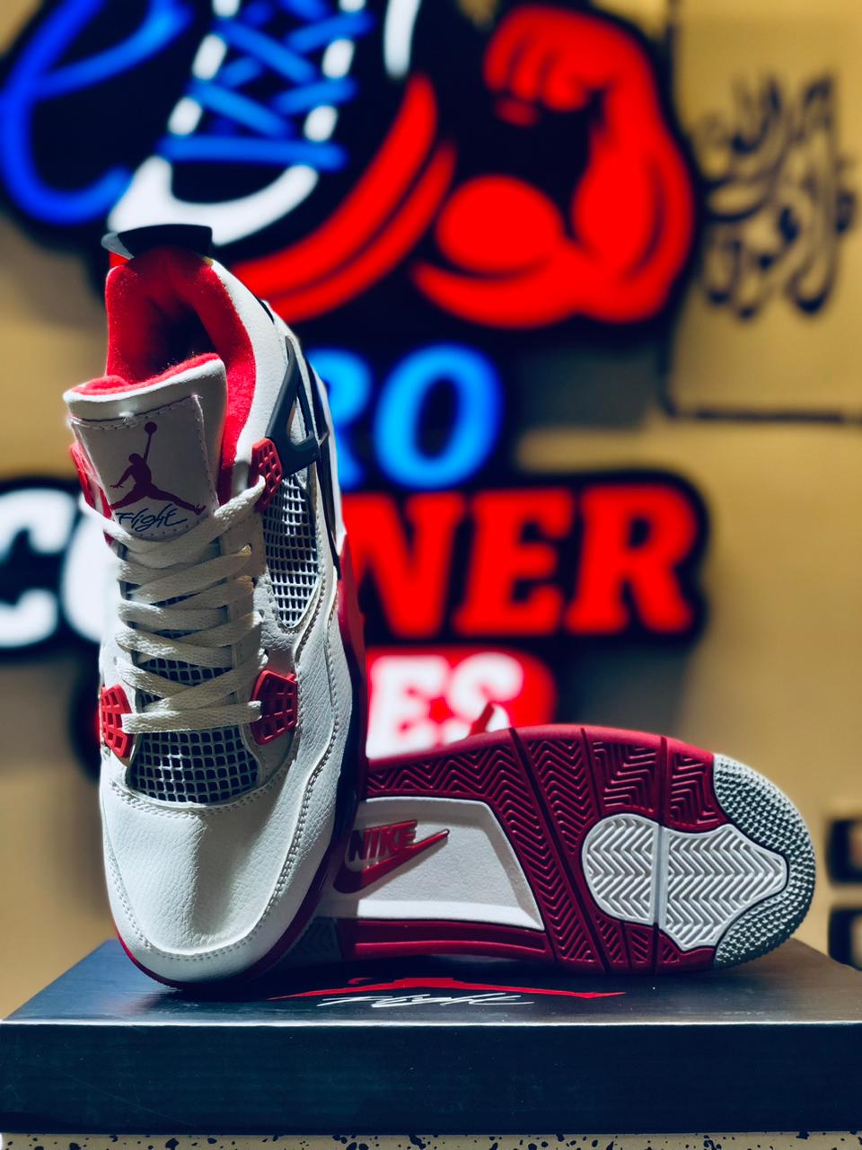 Jordan 4 - Red Oreo