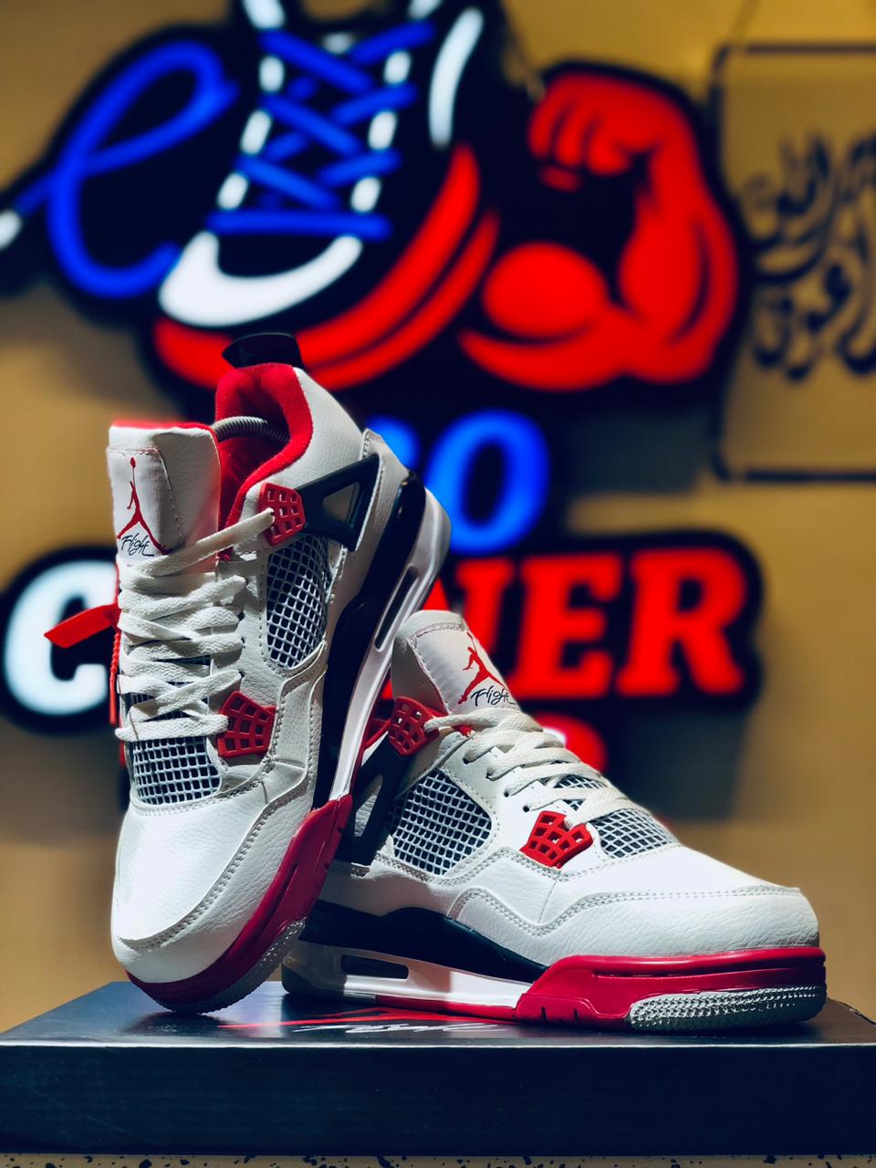 Jordan 4 - Red Oreo