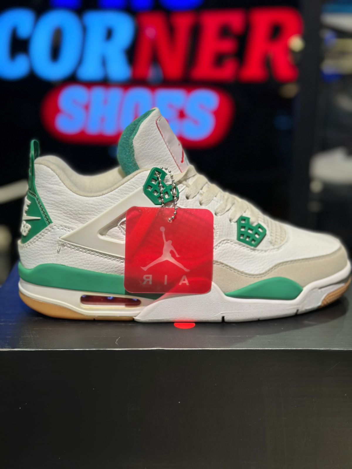 Jordan 4 White Green