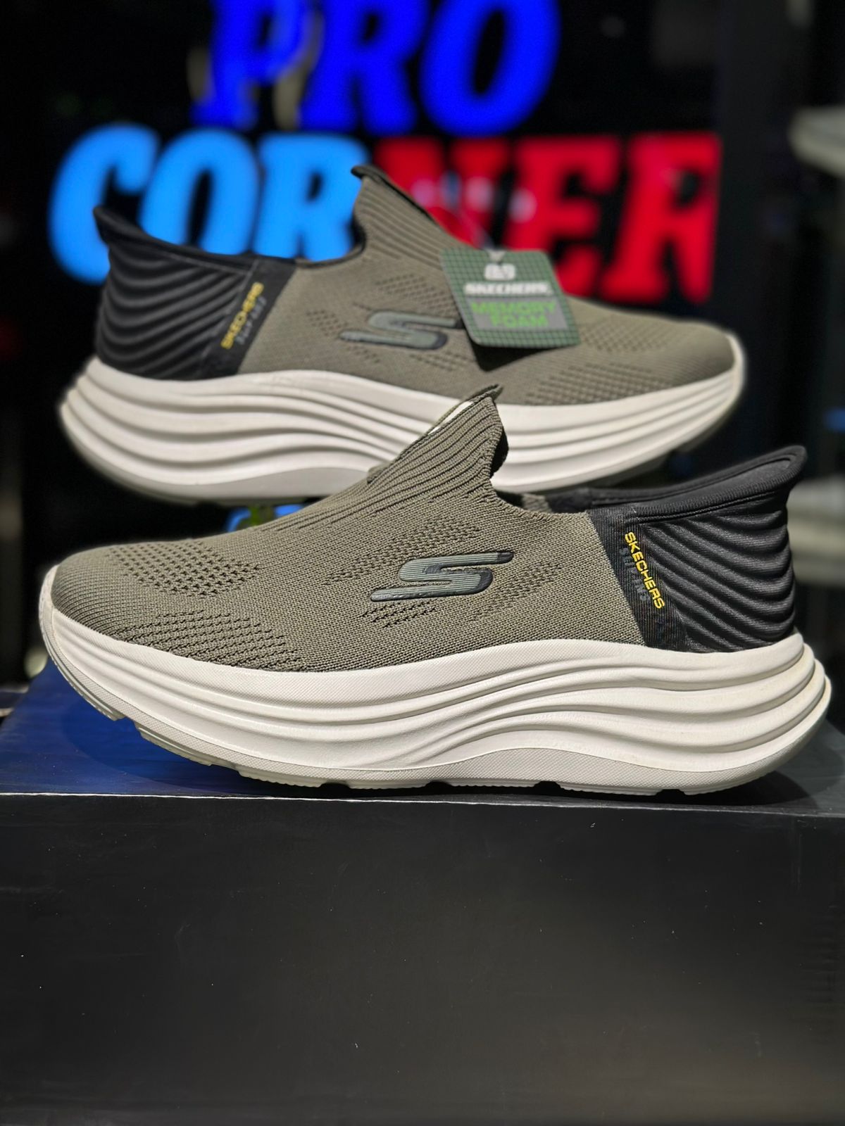 Skechers Green
