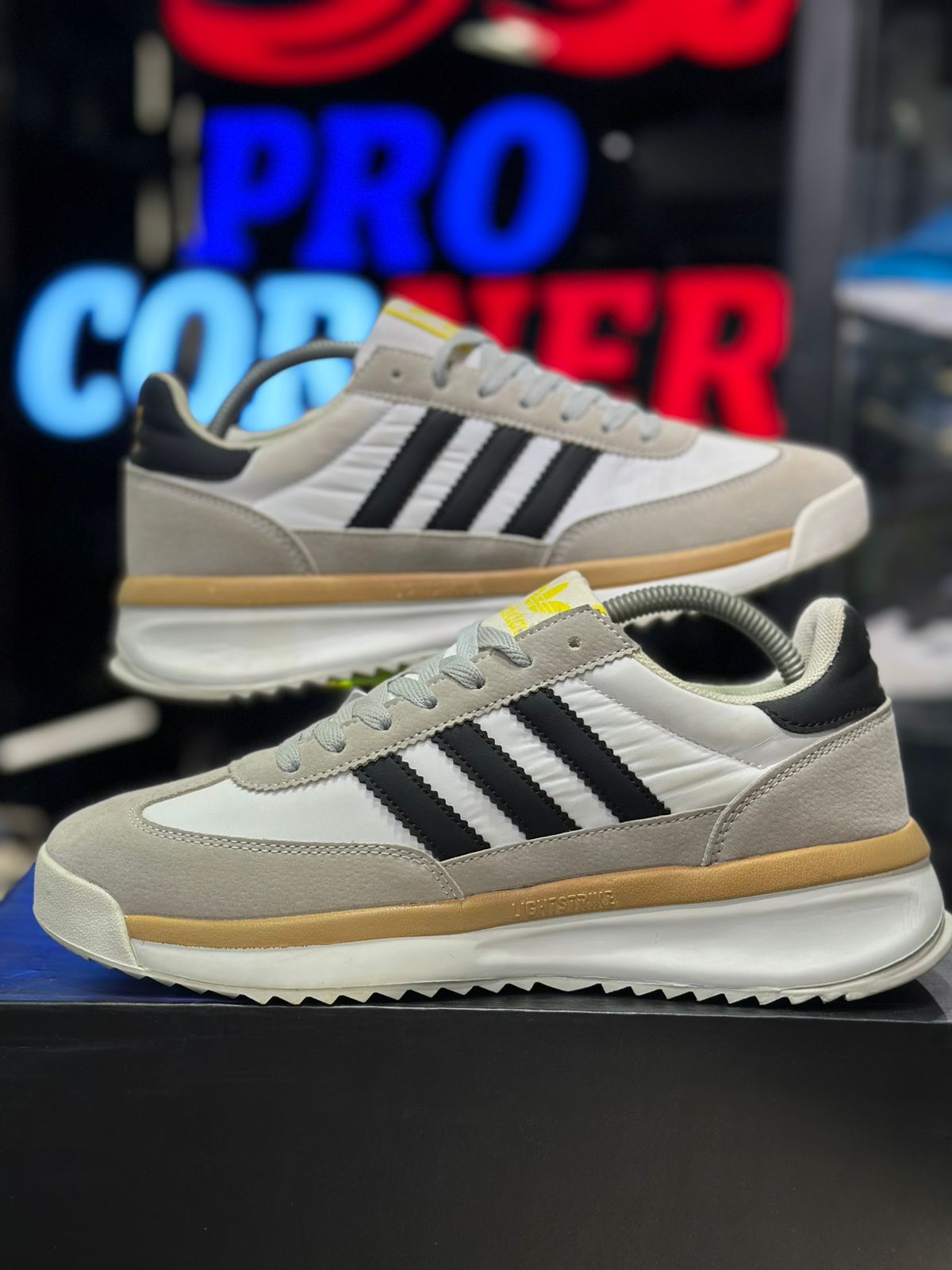 Adidas SL72 White