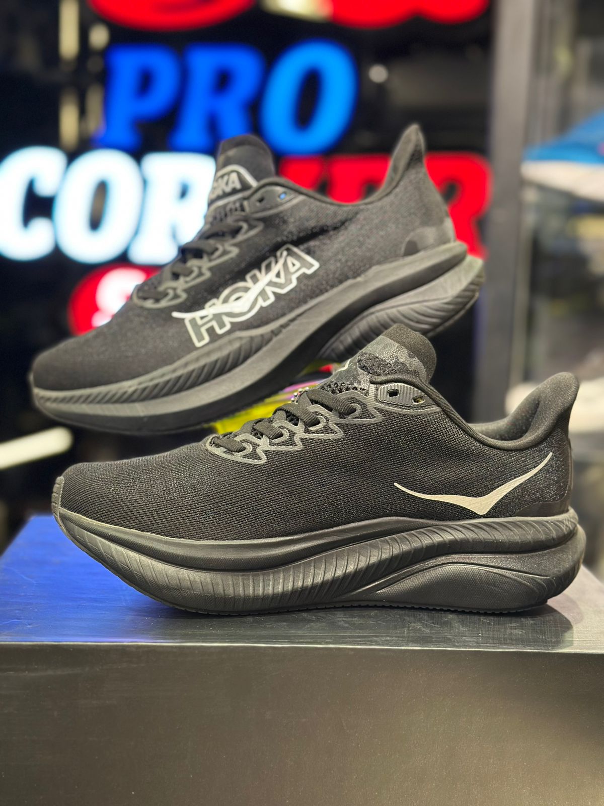 Hoka Mach 6