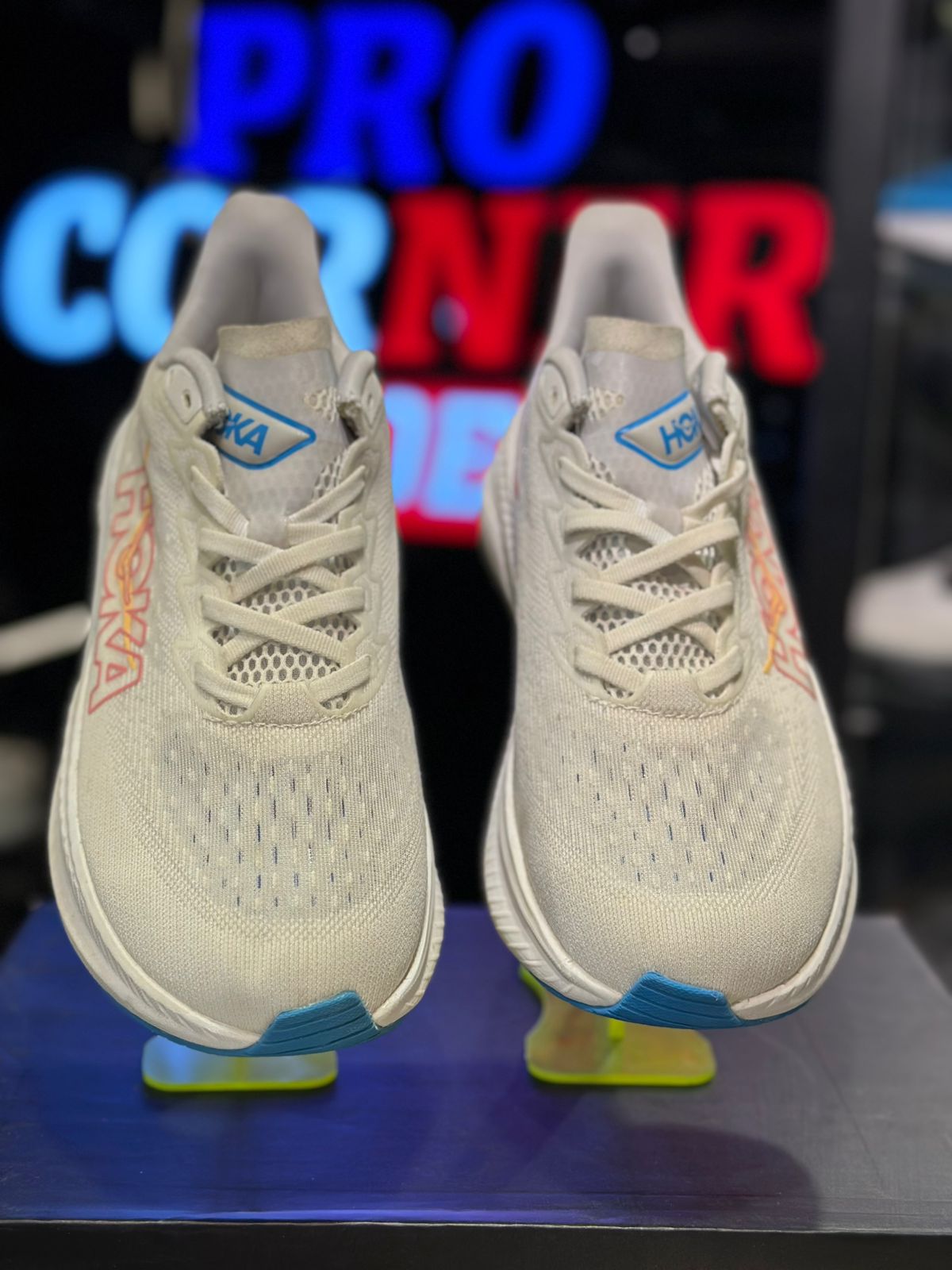 Hoka Mach 6