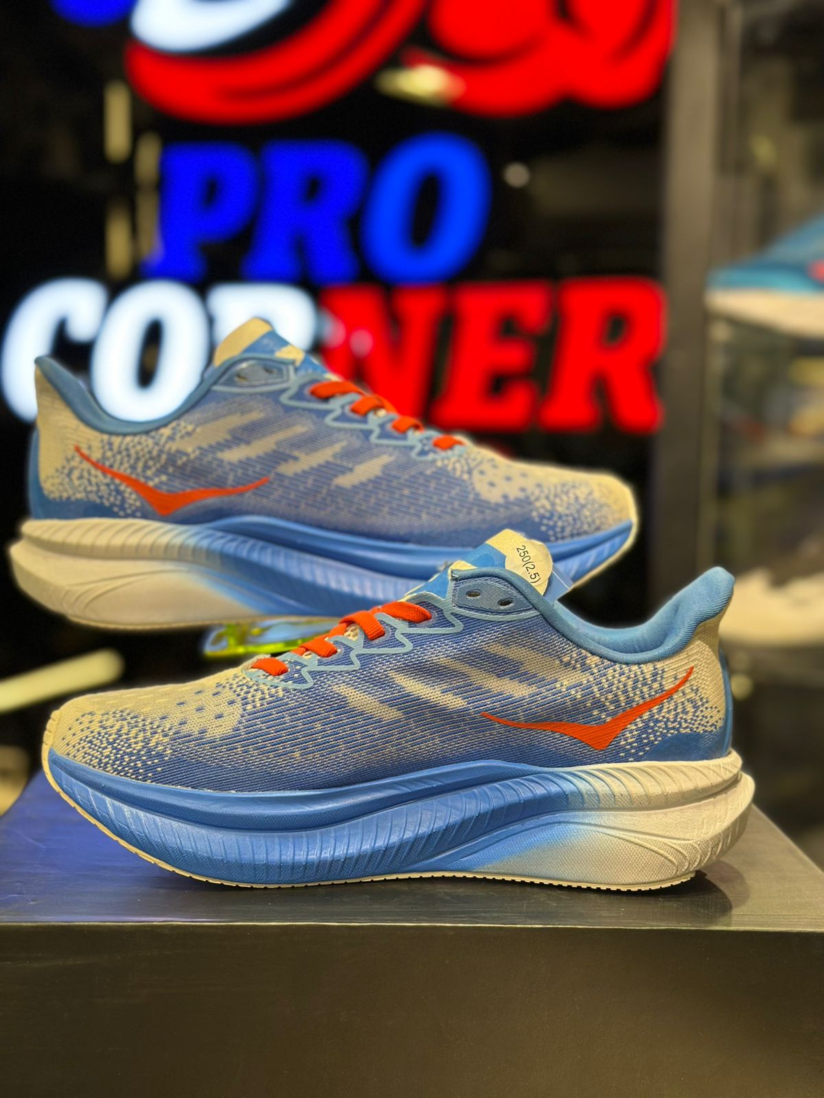 Hoka Mach 6