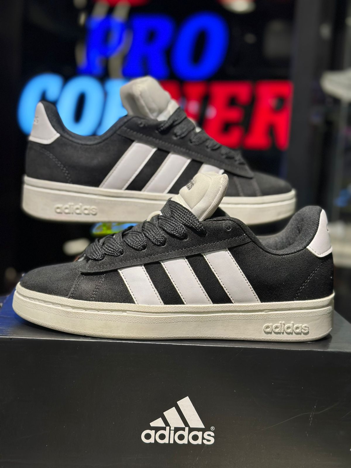 Adidas Campus Black Court