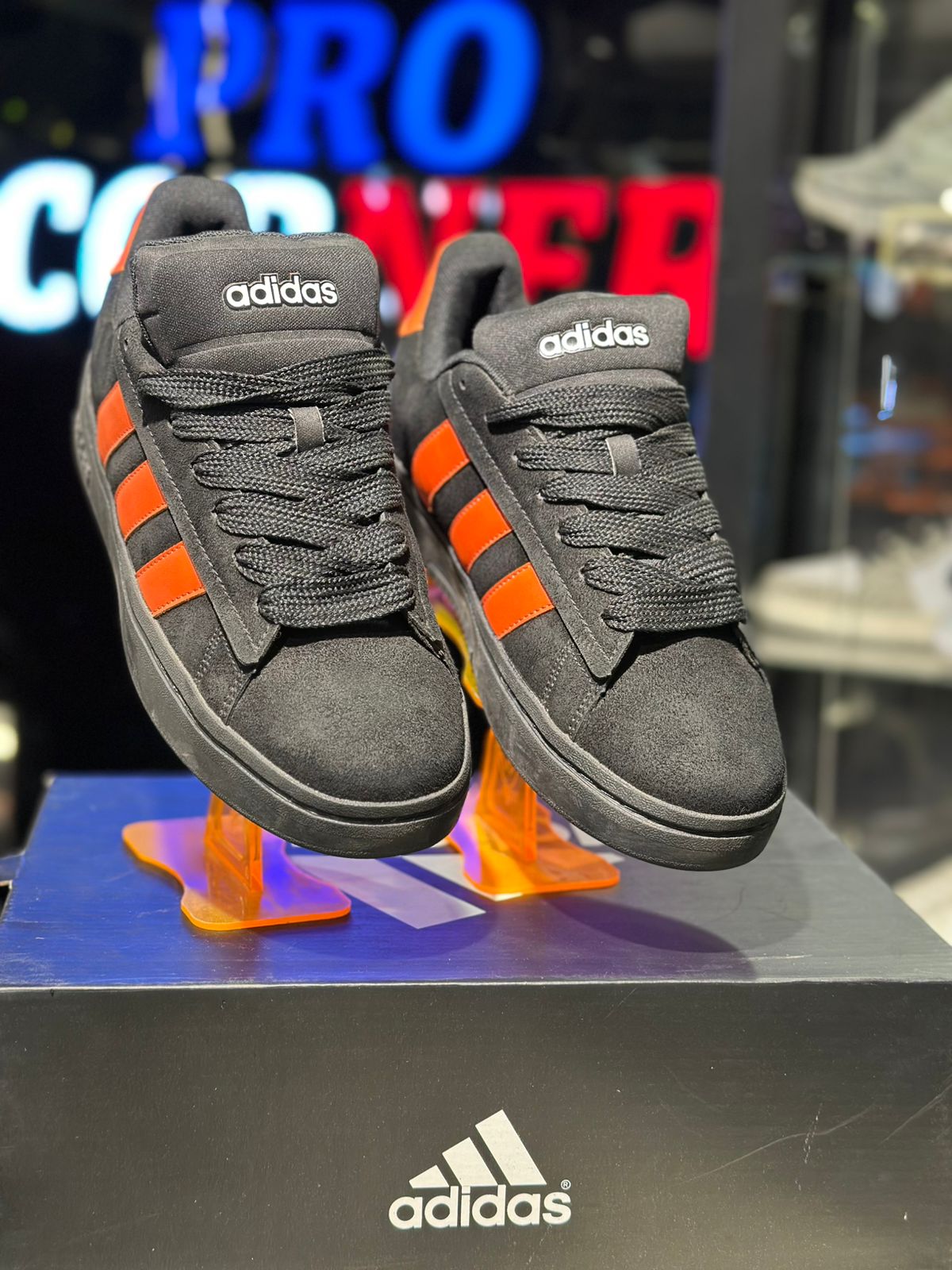 Black Orange Court