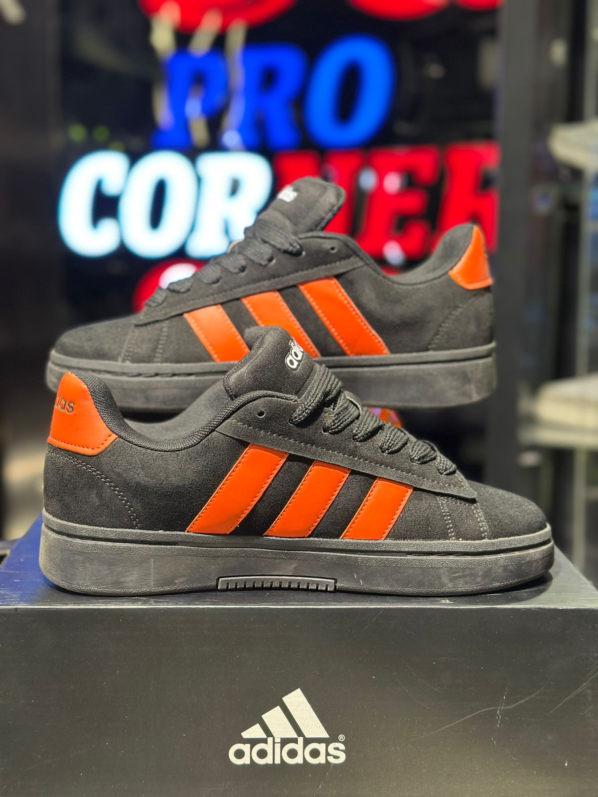 Black Orange Court