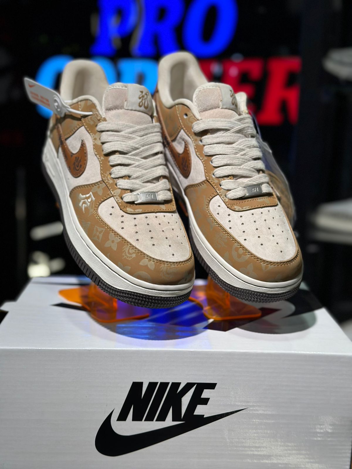 Off White Brown