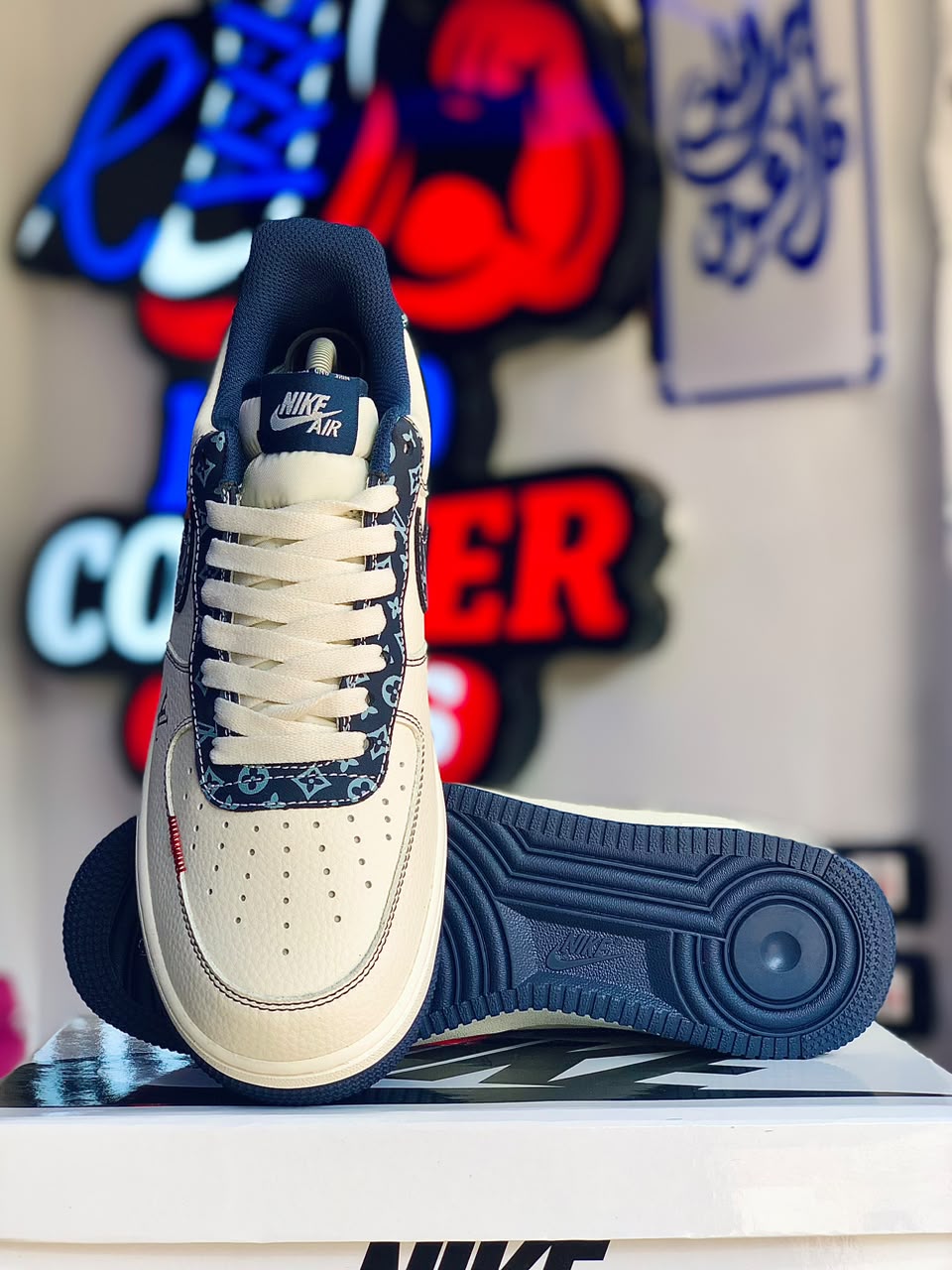 Off White Navy