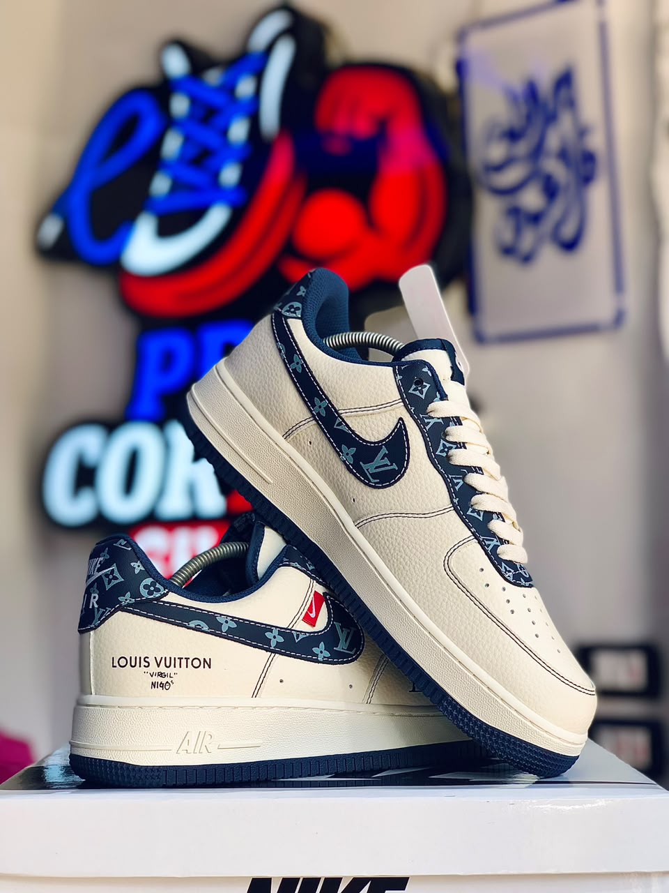 Off White Navy