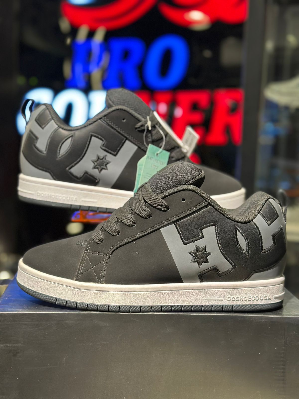 Dc Black Gray