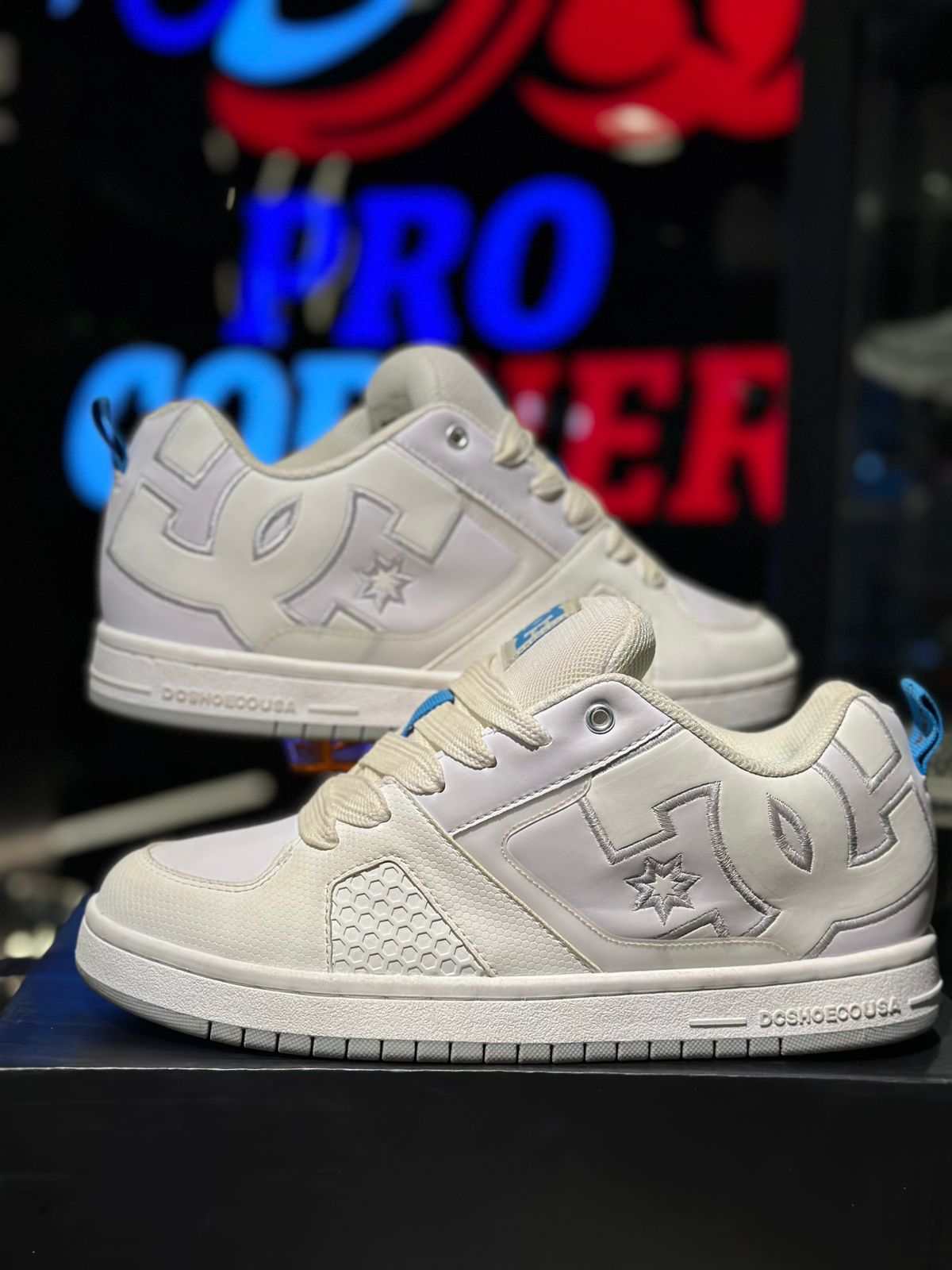 Dc White