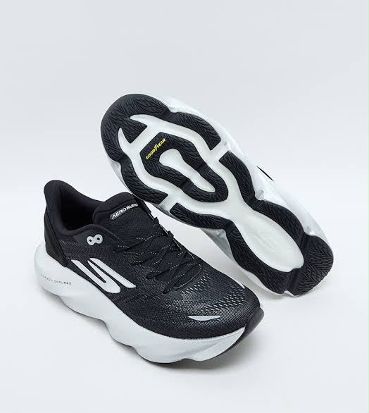skecher-aero-burst